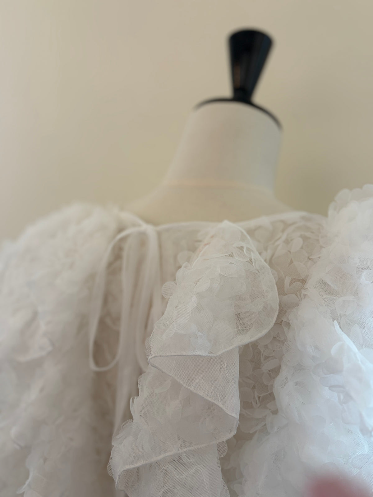 [予約] tulle gilet top / off white (11月下旬発送予定)